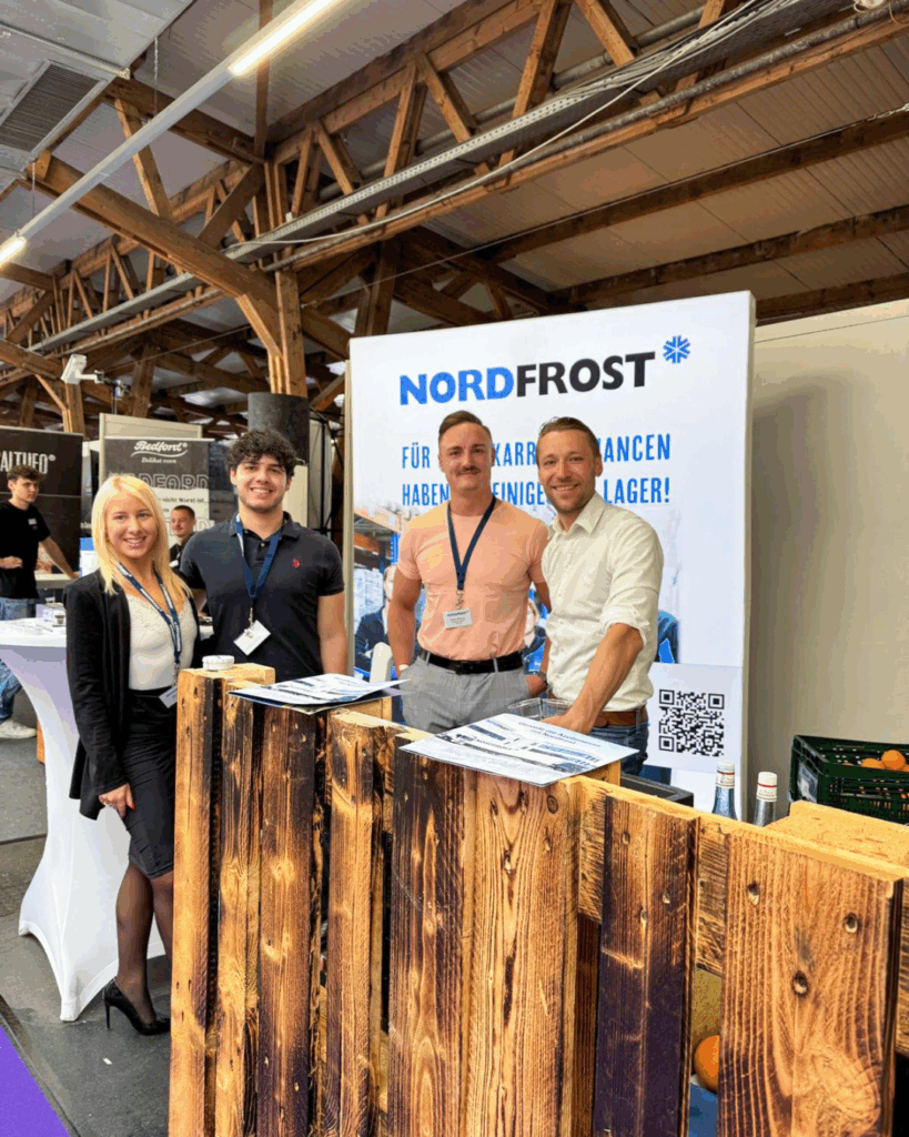 Team der Nederlassung Osnabrück auf der Ausbildungsmesse Ausbildung49